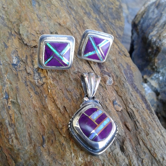 Jewelry - Sterling Silver Inlaid pendant SET